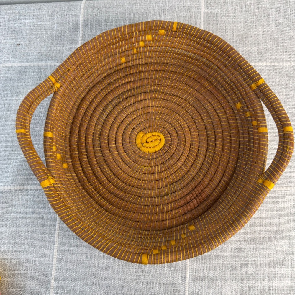 Pine Needle Woven Basket Yellow‎ Brown Cottagecore Round Basket 2 Handles 11"